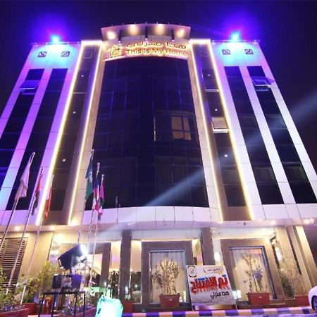 هذا منزلى الحمراء Riyadh Bagian luar foto