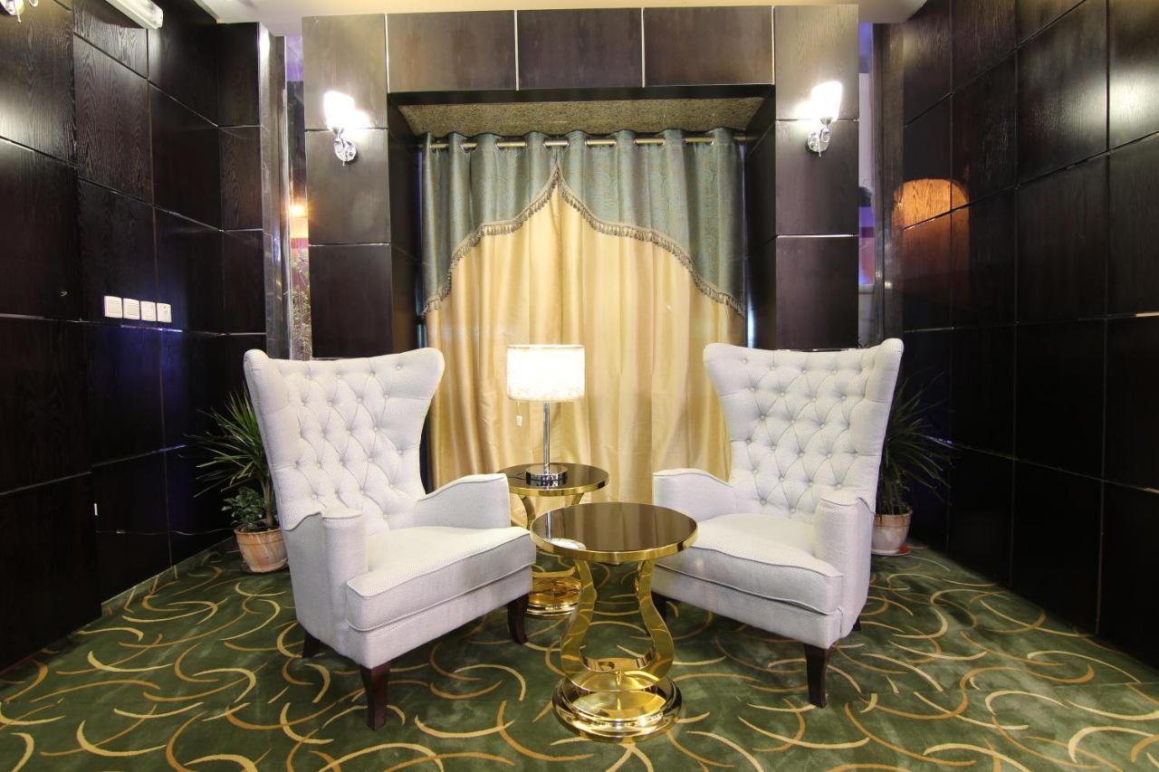 هذا منزلى الحمراء Riyadh Bagian luar foto