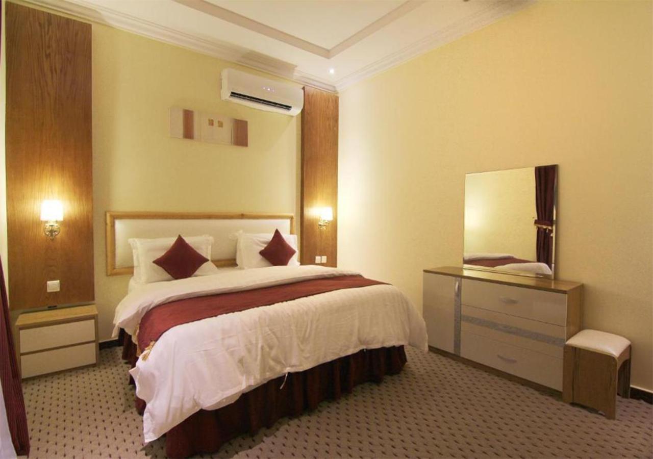 هذا منزلى الحمراء Riyadh Bagian luar foto