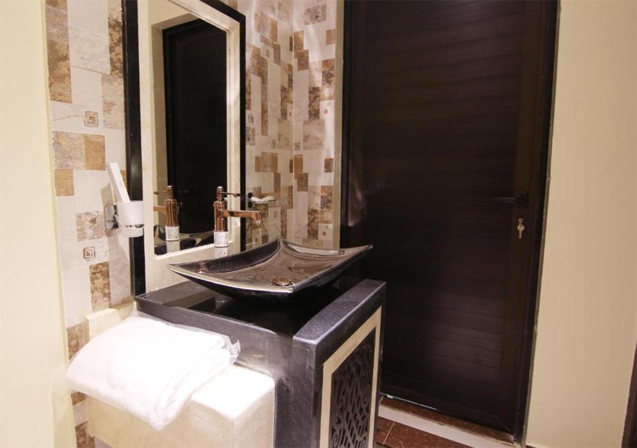 هذا منزلى الحمراء Riyadh Bagian luar foto