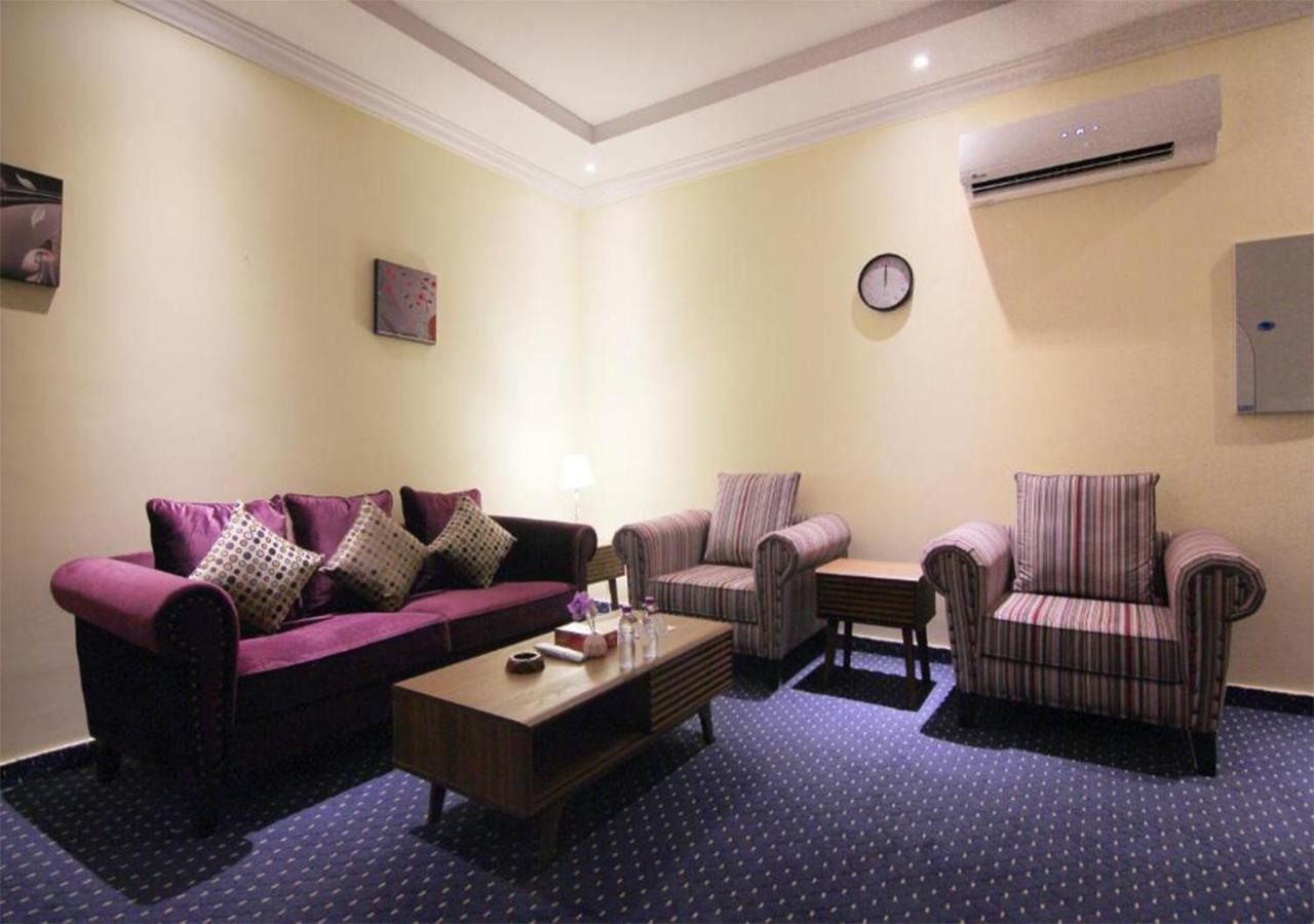 هذا منزلى الحمراء Riyadh Bagian luar foto