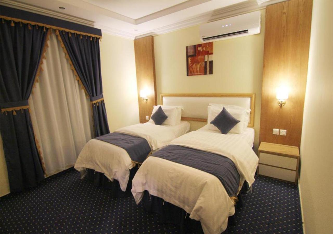 هذا منزلى الحمراء Riyadh Bagian luar foto