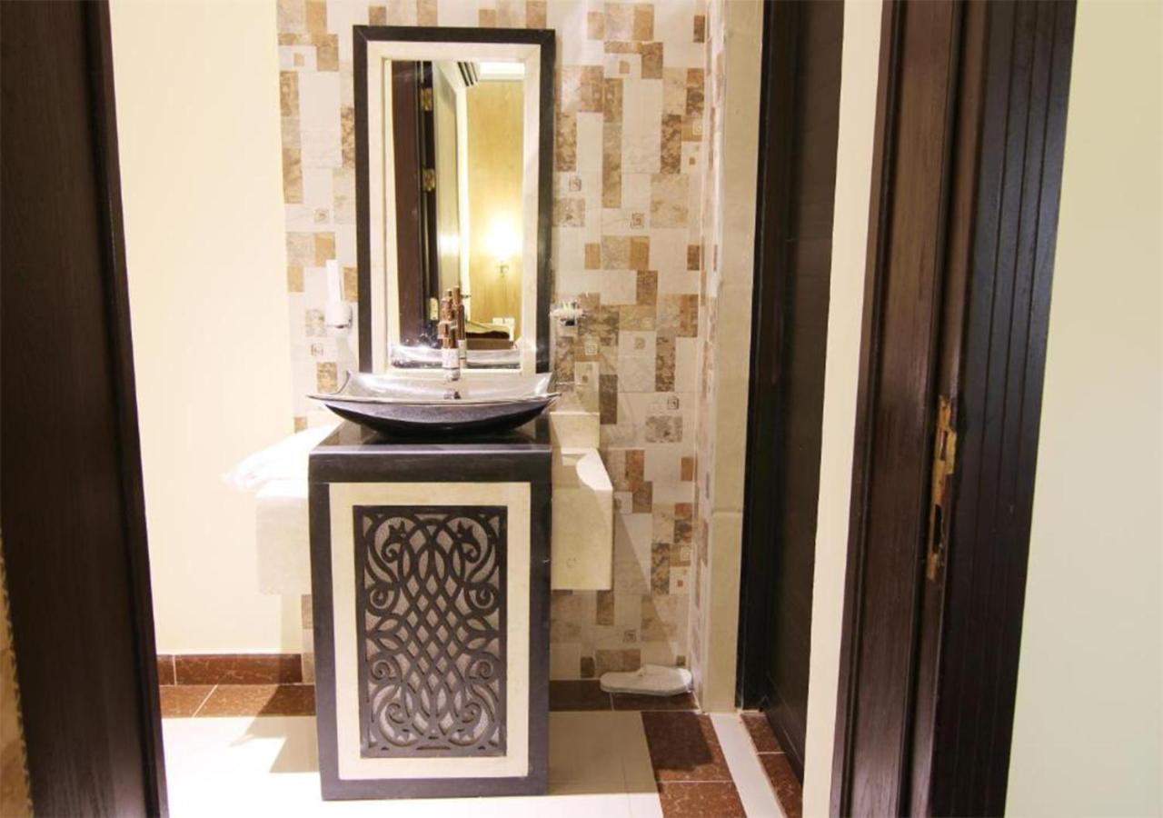 هذا منزلى الحمراء Riyadh Bagian luar foto