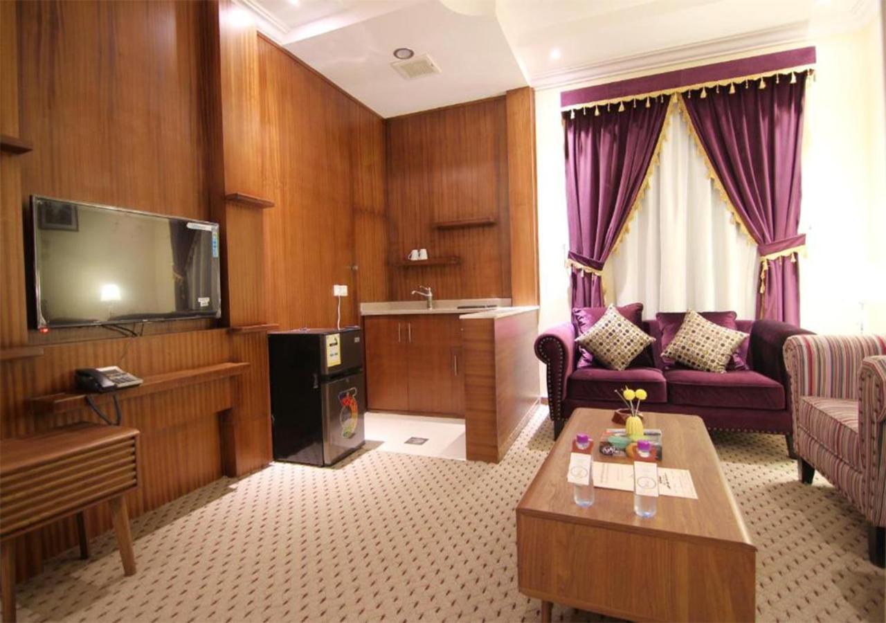 هذا منزلى الحمراء Riyadh Bagian luar foto