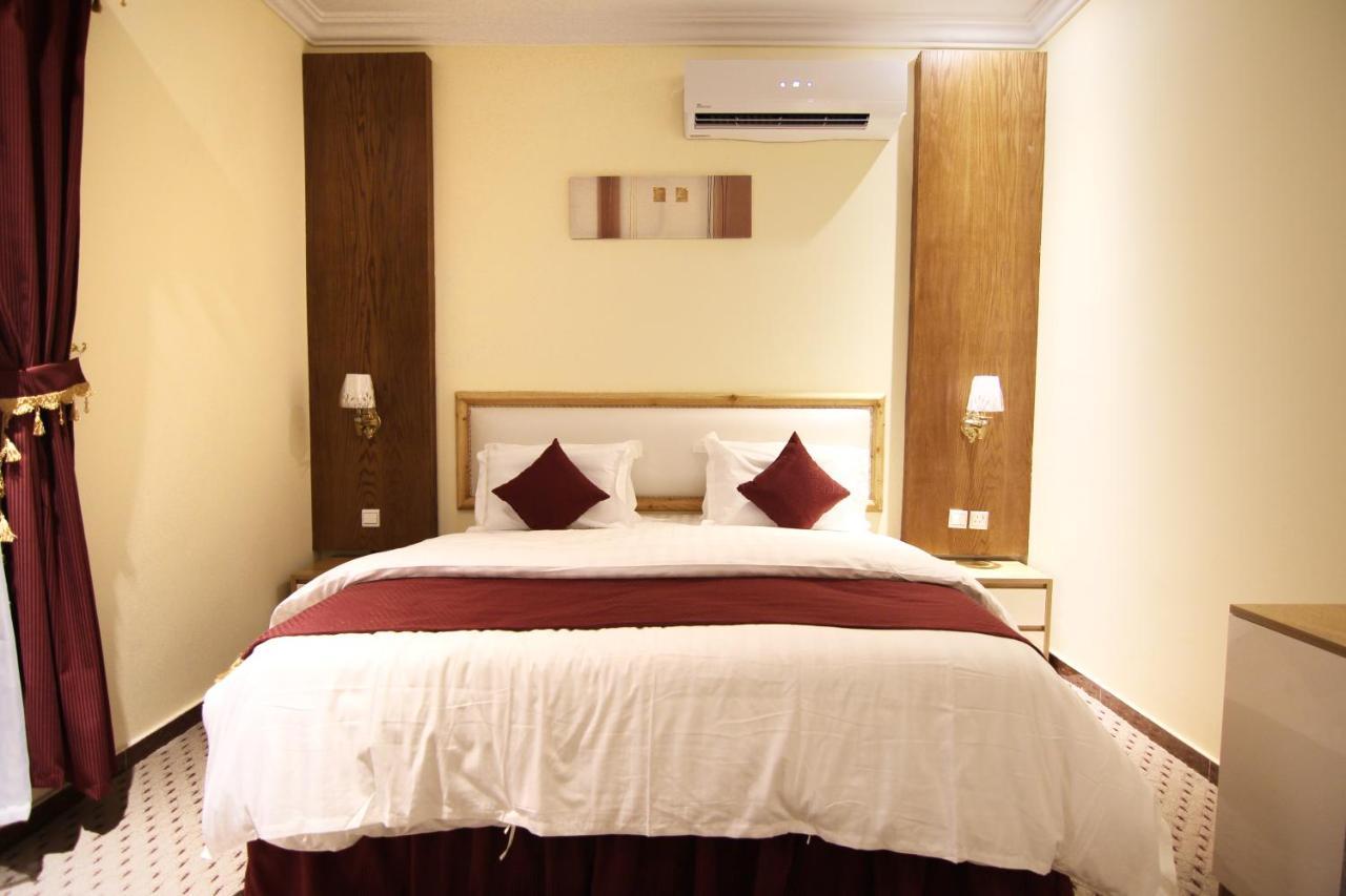 هذا منزلى الحمراء Riyadh Bagian luar foto