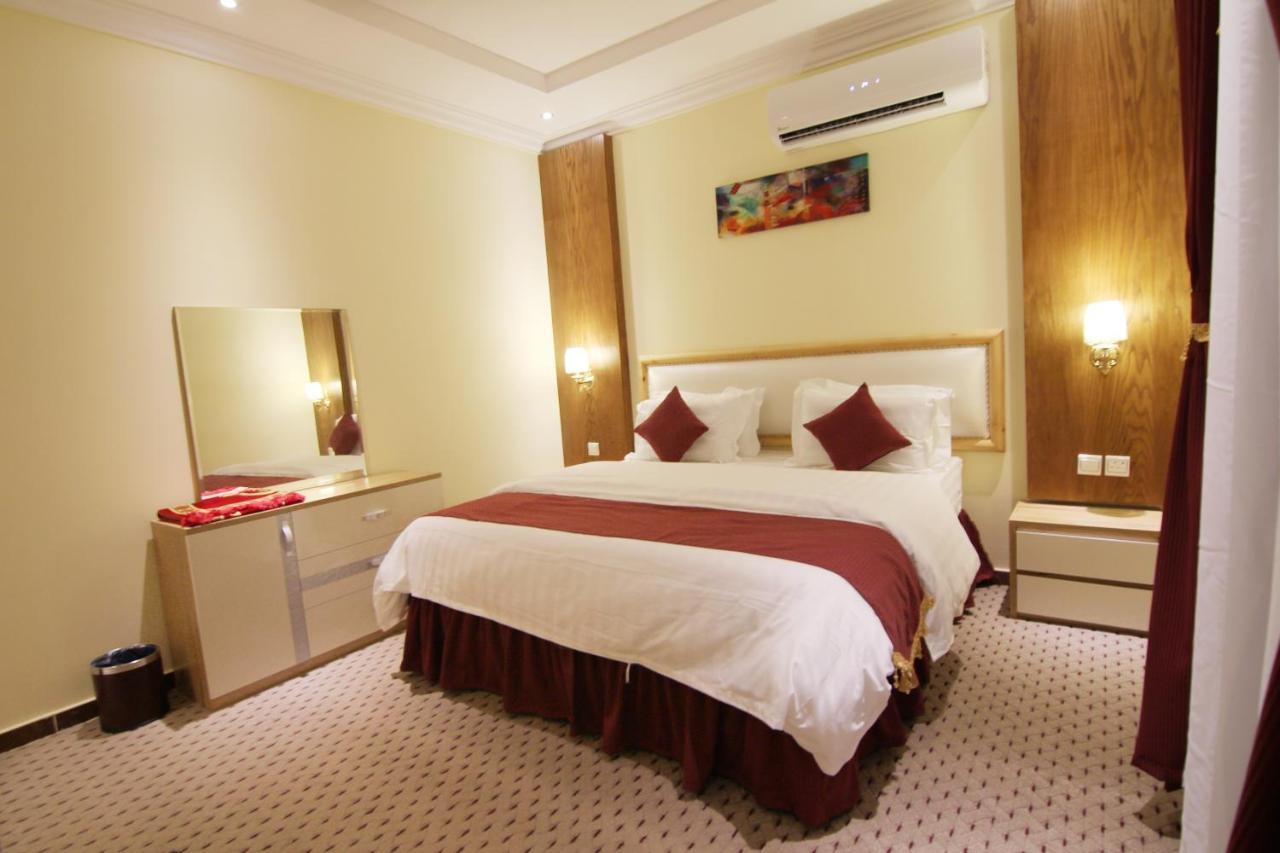 هذا منزلى الحمراء Riyadh Bagian luar foto