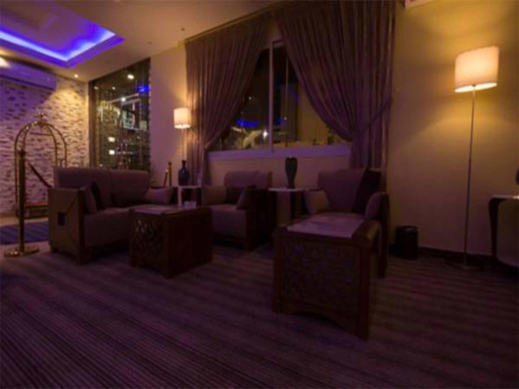 هذا منزلى الحمراء Riyadh Bagian luar foto